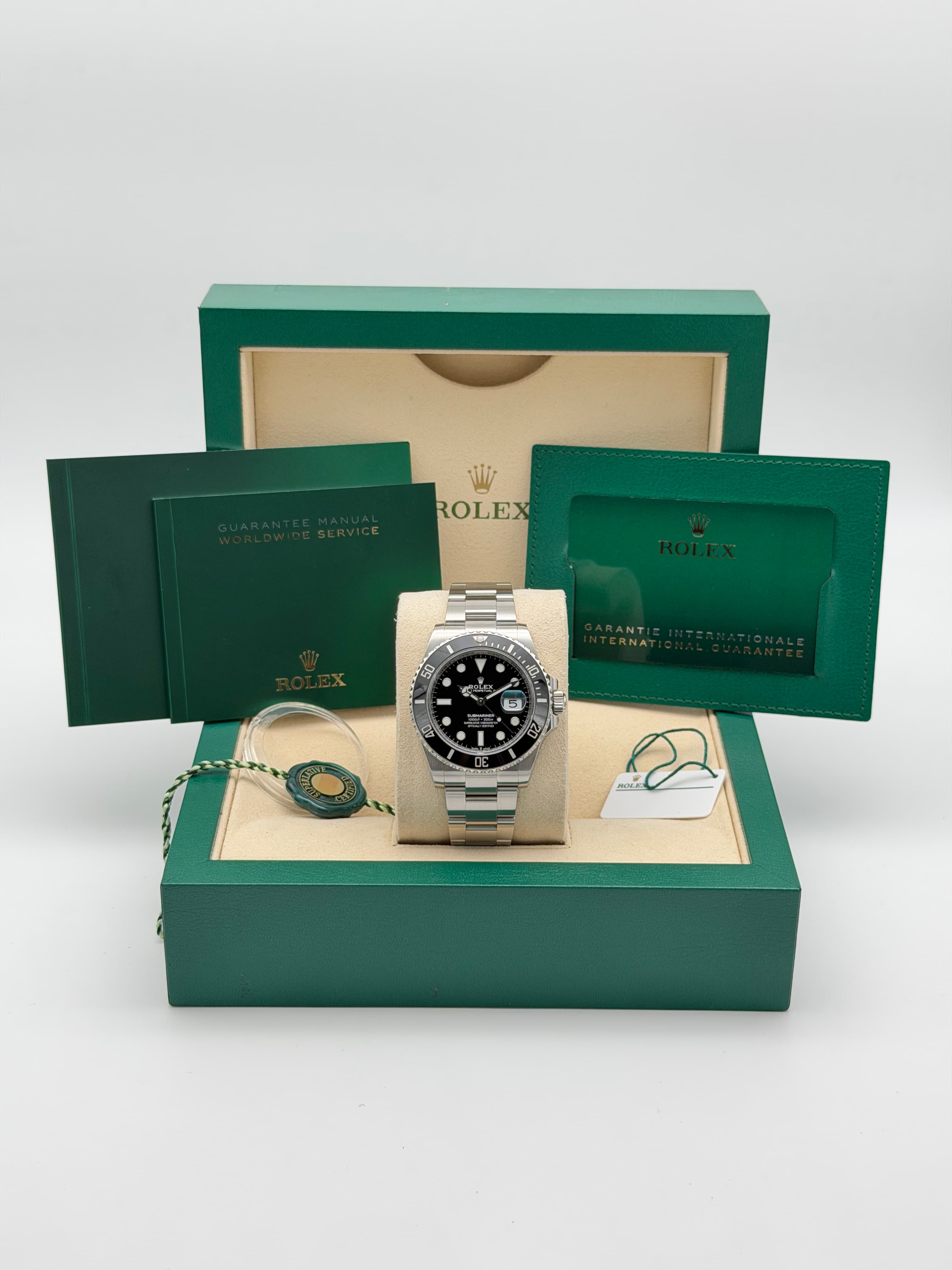 Rolex Submariner Date — photo 2