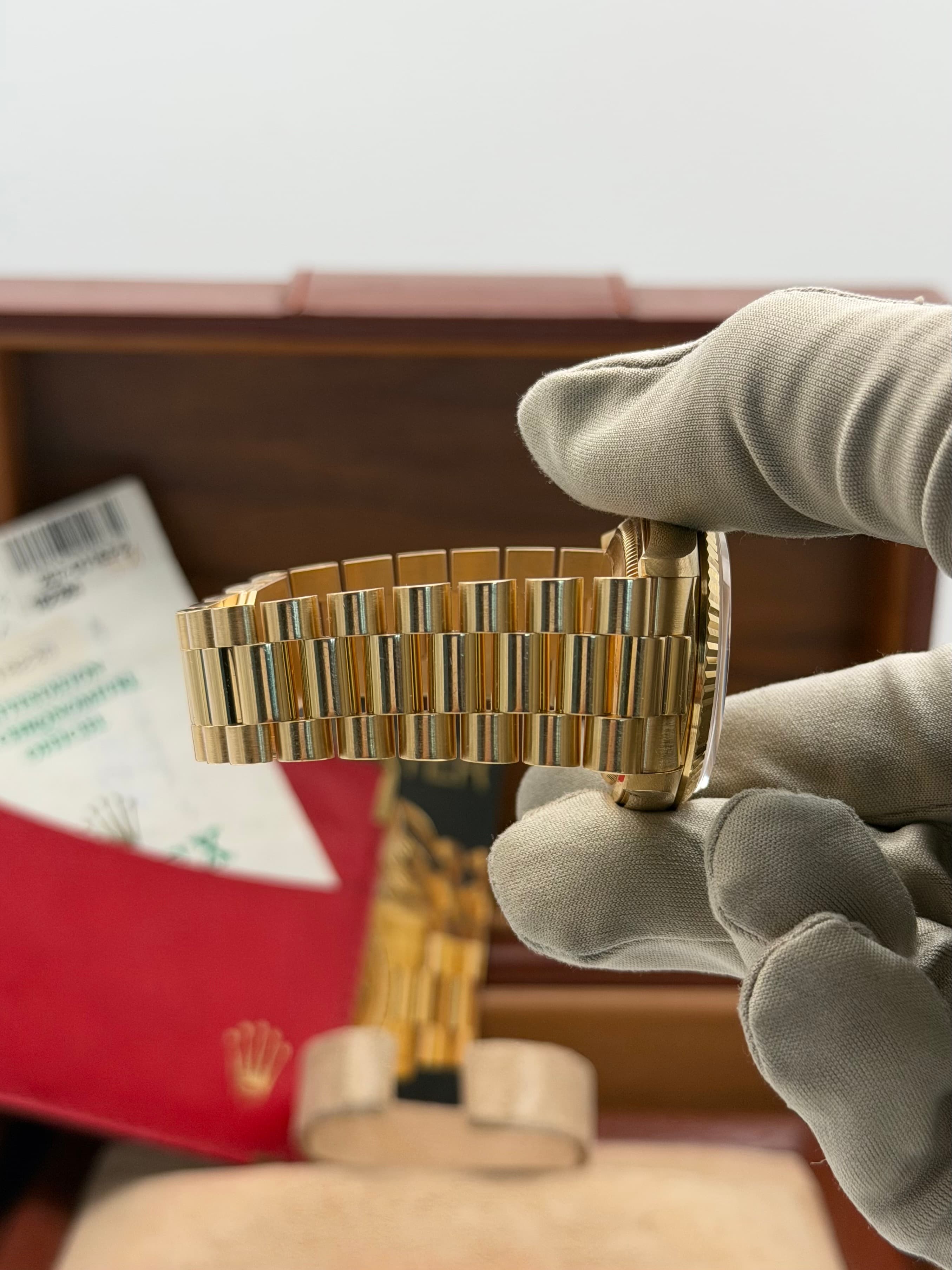 Rolex Daydate President Yellow Gold — photo 3