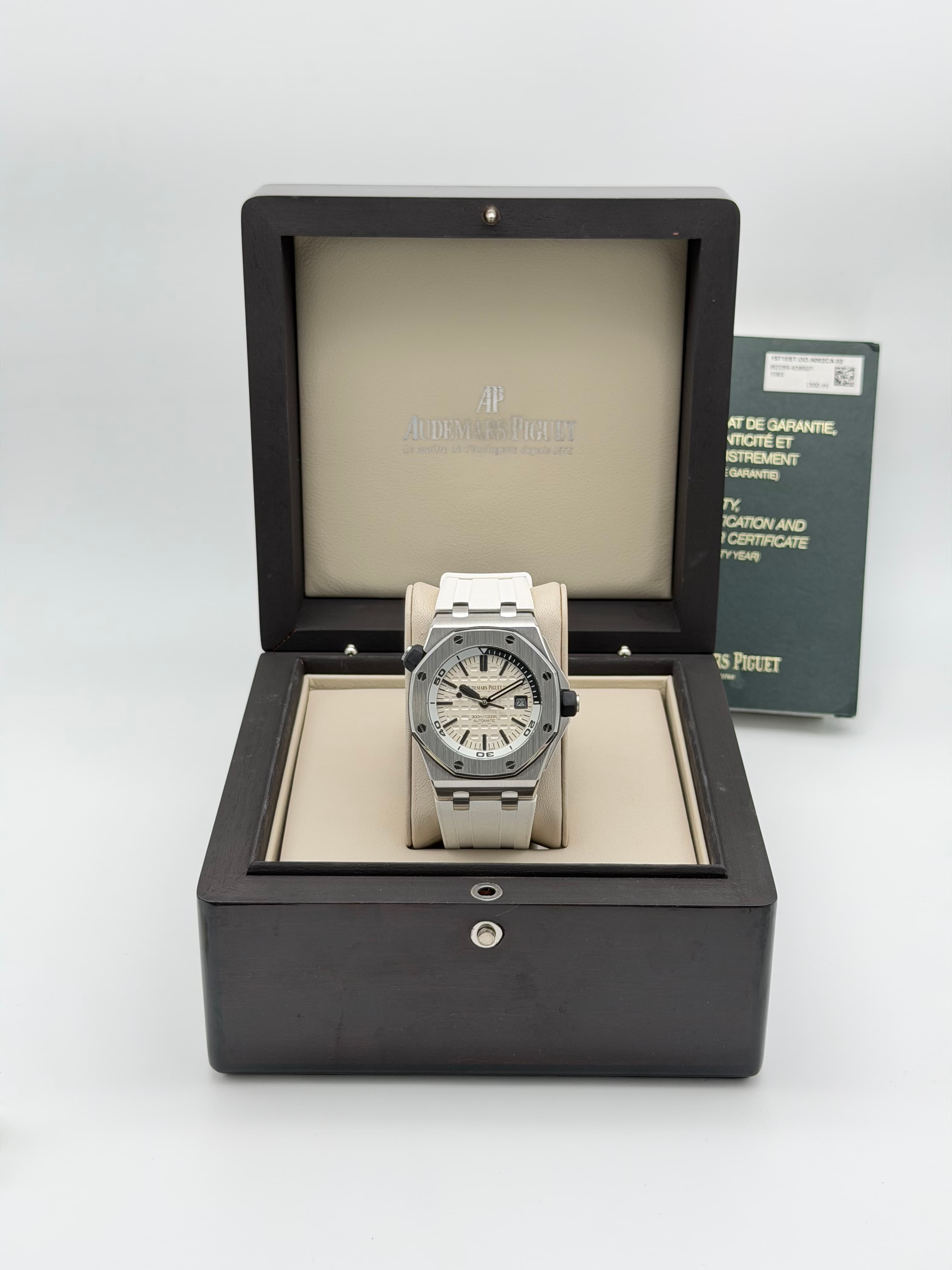 Audemars Piguet Royal Oak Offshore Diver — photo 2